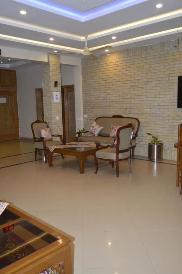 New Shelton Guest House Islamabad Exterior photo