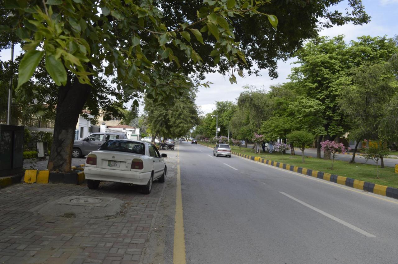 New Shelton Guest House Islamabad Exterior photo