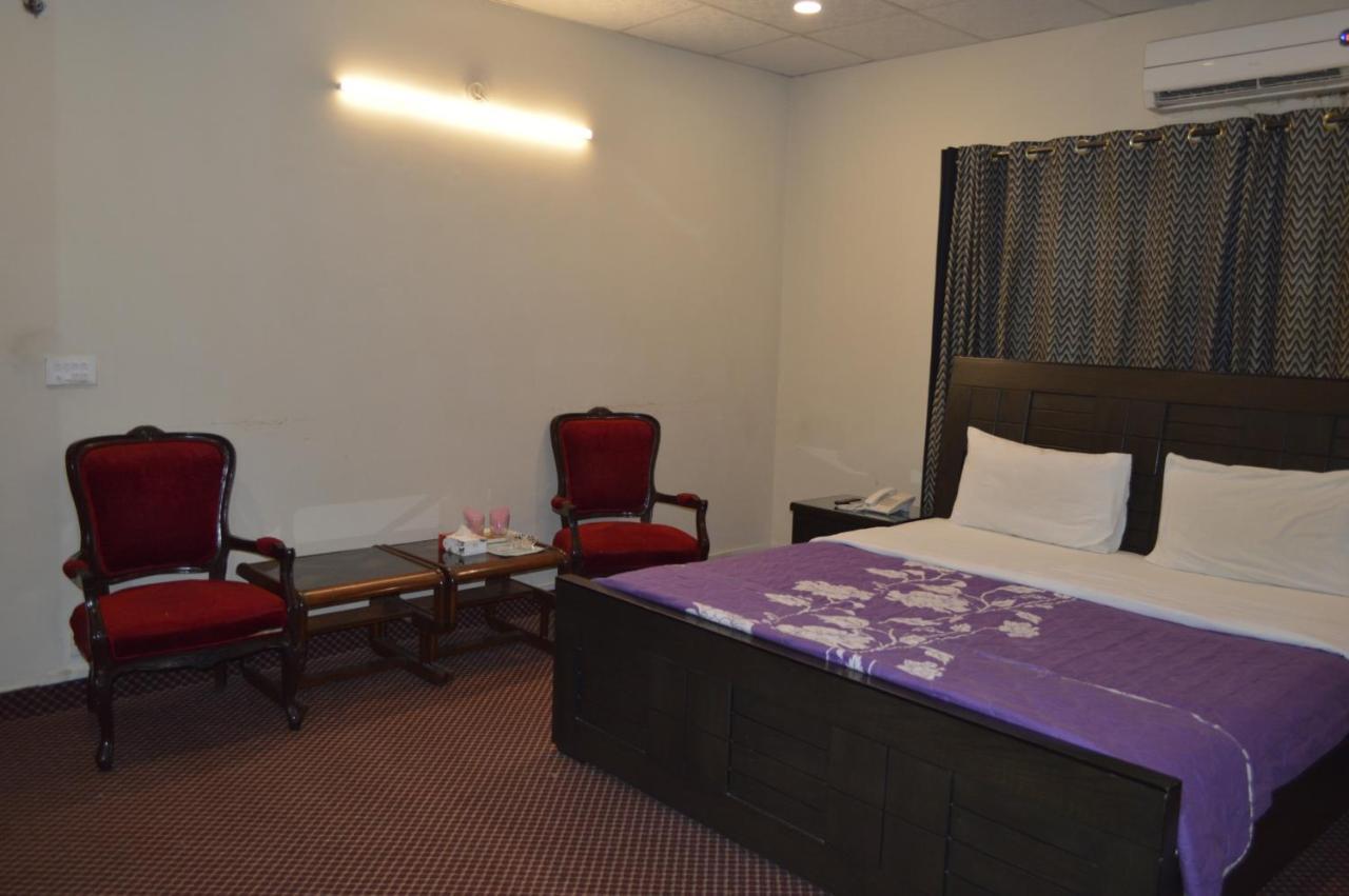 New Shelton Guest House Islamabad Exterior photo