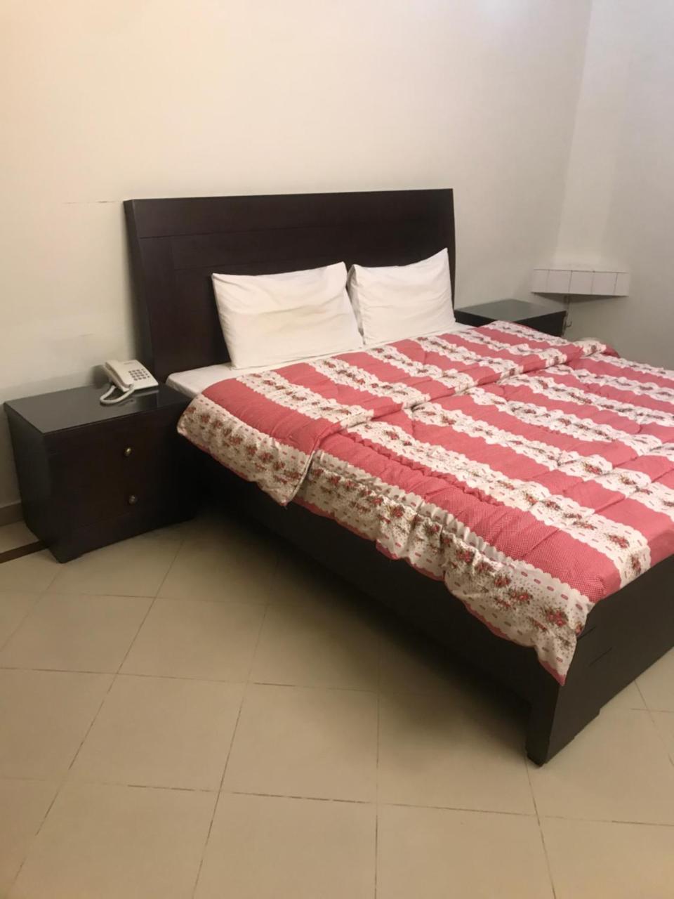 New Shelton Guest House Islamabad Exterior photo
